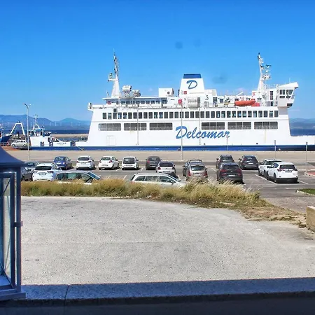 Апартаменты Tommy House *