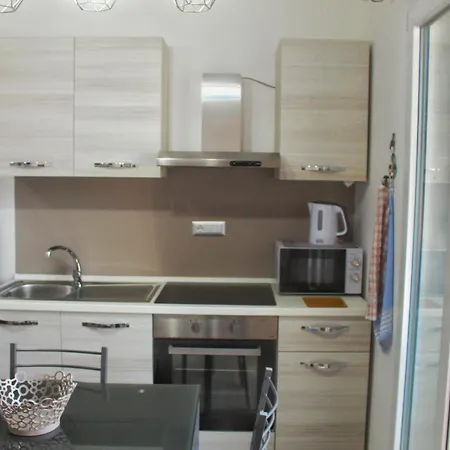 Tommy House * Калазетта