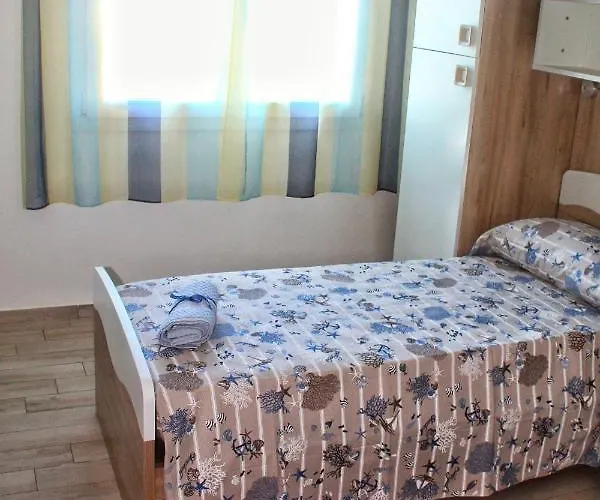 Tommy House Апартаменты Калазетта